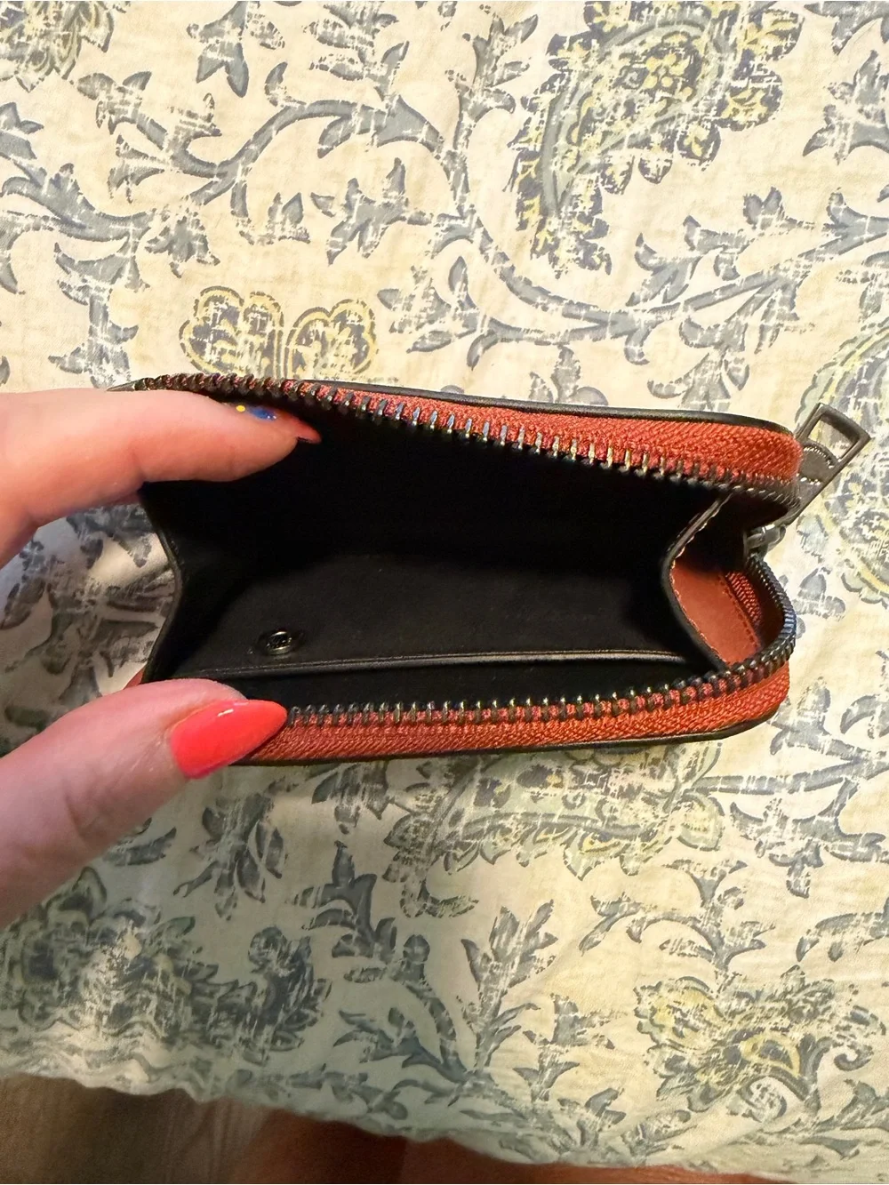 Coach compact zip